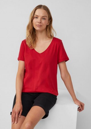 s.Oliver Weiches T-Shirt aus Baumwolle mit V-Ausschnitt - mohnrot