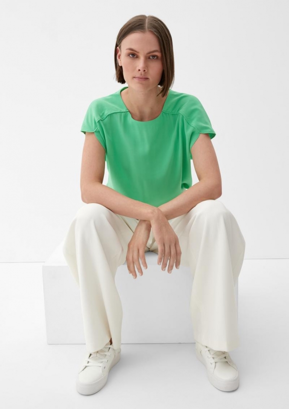 s.Oliver Blusenshirt aus Viskose - grün