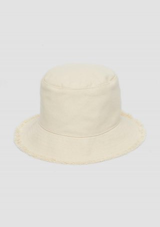 s.Oliver Bucket-Hat aus Canvas mit Fransen - beige