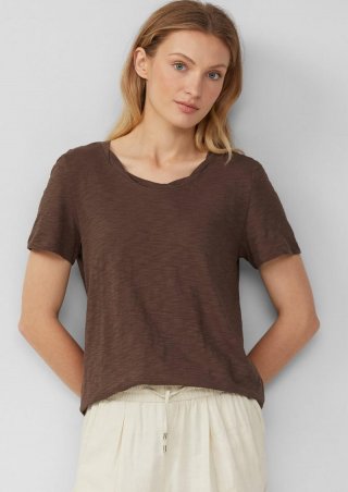 s.Oliver T-Shirt mit Flammgarnstruktur und Ausschnitt-Detail - mokka