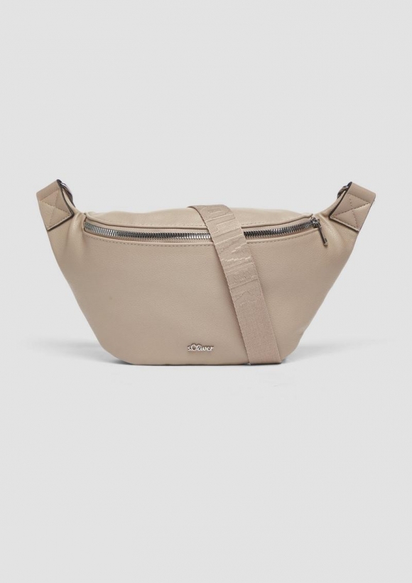 s.Oliver Kleine Gürteltasche aus Lederimitat - sandfarben