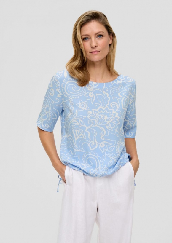 s.Oliver Gemustertes Blusenshirt aus Viskose im Relaxed Fit - himmelblau