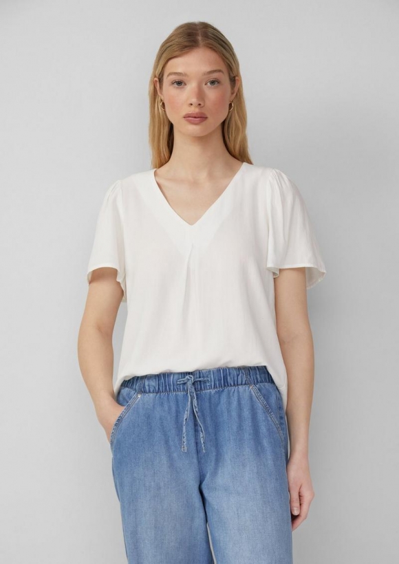 s.Oliver Feminine Kurzarmbluse aus Viskose - creme
