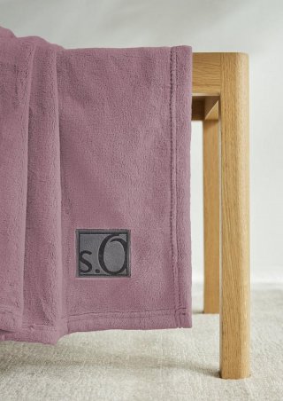 s.Oliver Weiche Decke mit Logo-Detail - altrosa