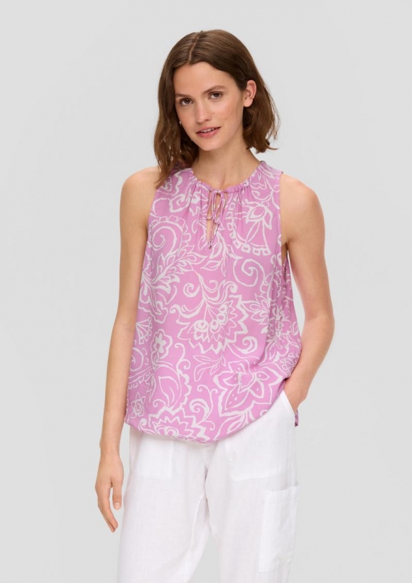 s.Oliver Blusenshirt aus Viskose mit All-over-Print - rosa