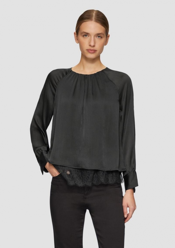 s.Oliver Festive Viskosebluse mit Struktur und Raglanärmeln - schwarz