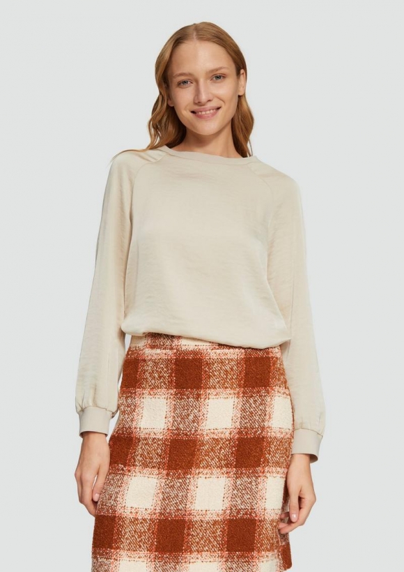 s.Oliver Blusenshirt aus Satin mit Rippbündchen - helles beige