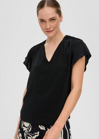 s.Oliver Blusenshirt mit Smok-Detail und Volantärmeln - schwarz