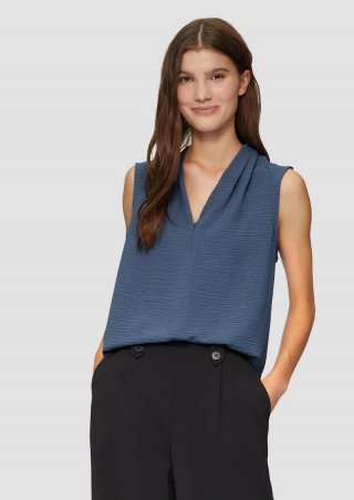 s.Oliver Ärmellose Crêpe-Bluse mit femininem Ausschnitt - blau