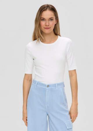 s.Oliver Geripptes T-Shirt im Slim Fit - weiß