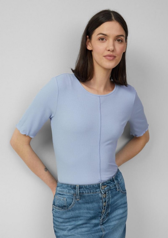 s.Oliver Geripptes Slim-Fit-Shirt mit Nahtdetail - hellblau