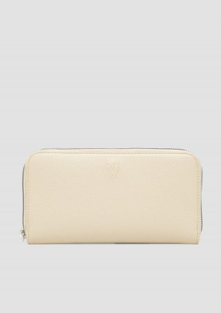 s.Oliver Portemonnaie aus Lederimitat mit Herz-Prägung - beige