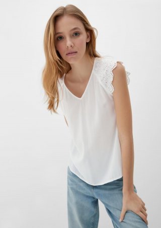 s.Oliver Bluse mit Broderie Anglaise - ecru