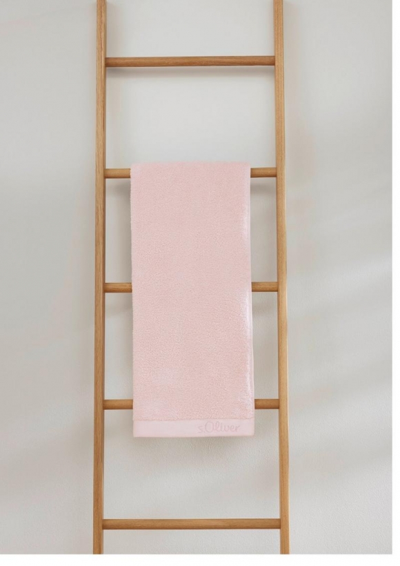 s.Oliver Handtuch aus reiner Baumwolle - rosa