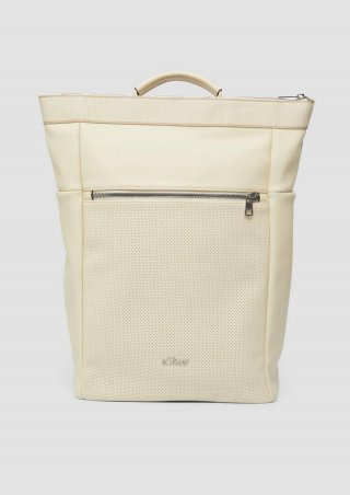 s.Oliver Geräumiger Rucksack mit gepolstertem Laptop-Fach umd Logo-Detail - beige