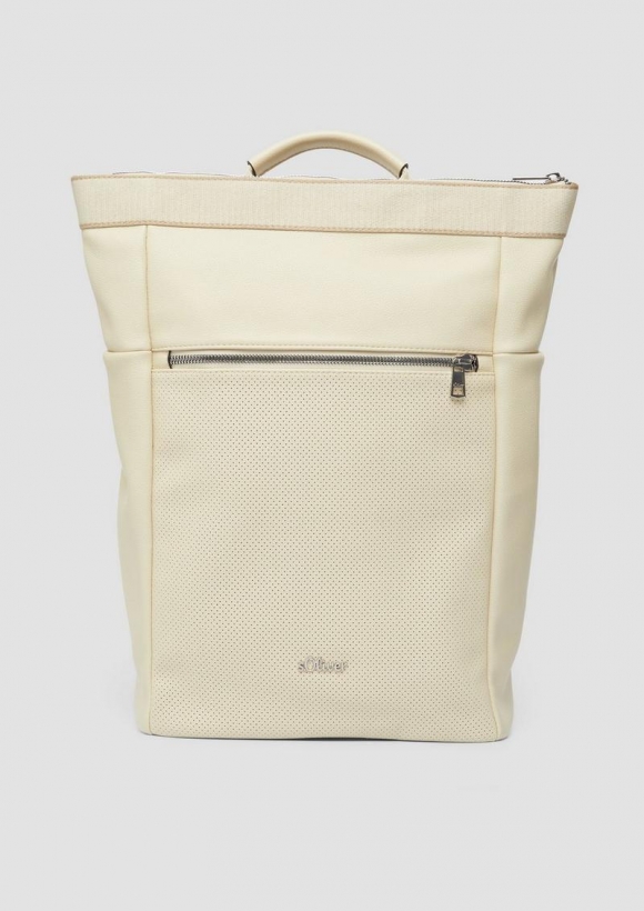 s.Oliver Geräumiger Rucksack mit gepolstertem Laptop-Fach umd Logo-Detail - beige