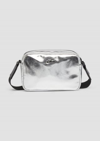 s.Oliver Handtasche in Metallic-Optik - silber
