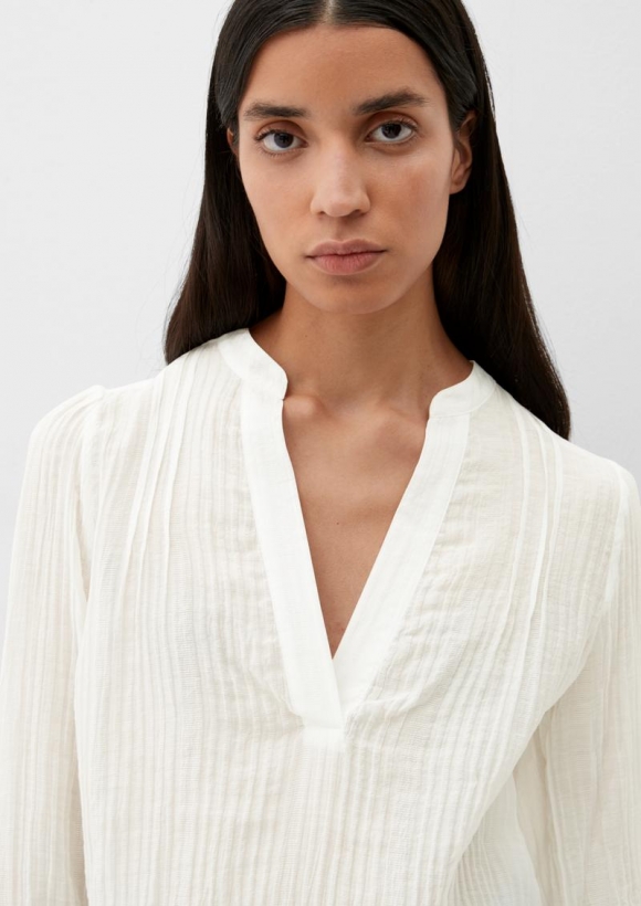 s.Oliver Bluse aus Viskosemix - ecru