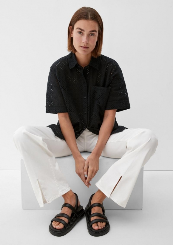 s.Oliver Bluse mit Lochmuster - schwarz