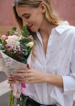 s.Oliver Baumwollbluse mit All-over-Print - weiß
