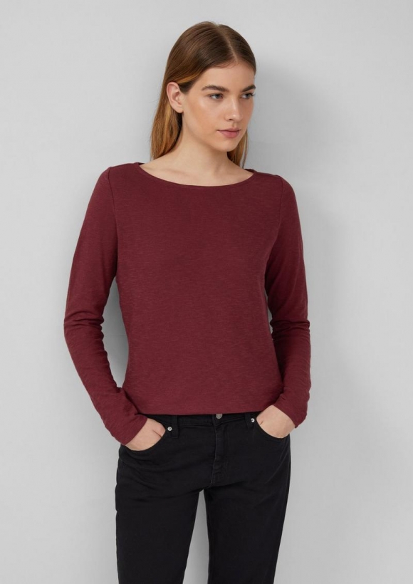 s.Oliver Slim-Fit-Longsleeve aus Baumwollslub mit U-Boot-Ausschnitt - bordeaux