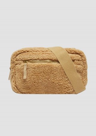 s.Oliver Crossbody-Bag aus Teddyplüsch - hellbraun