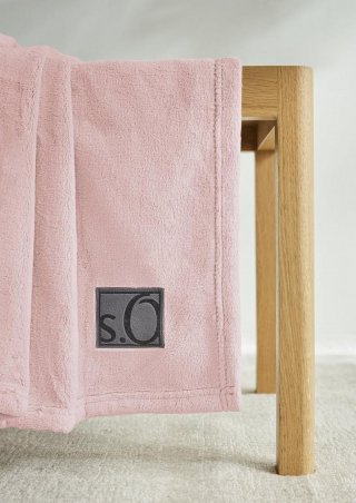 s.Oliver Weiche Decke mit Logo-Detail - rosa