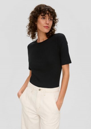 s.Oliver Geripptes T-Shirt im Slim Fit - schwarz