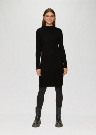 s.Oliver Geripptes Strickkleid im Slim Fit - schwarz