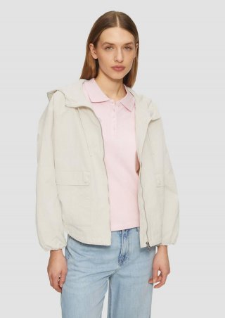 s.Oliver Leichte Outdoor-Jacke im Relaxed Fit mit Fledermausärmeln und Kapuze - wollweiß