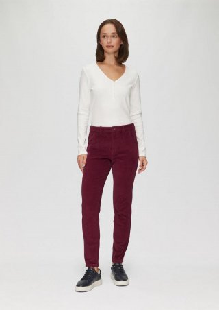 s.Oliver Schmal geschnittene Cordhose - rubinrot