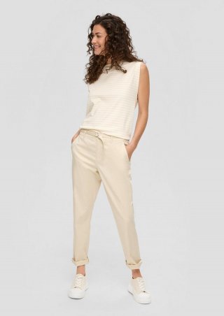 s.Oliver Chino mit Gürtel aus Baumwollstretch - beige