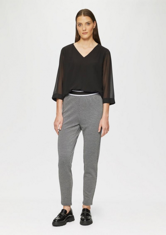s.Oliver Komfortable Leggings mit Hahnentrittmuster - schwarz