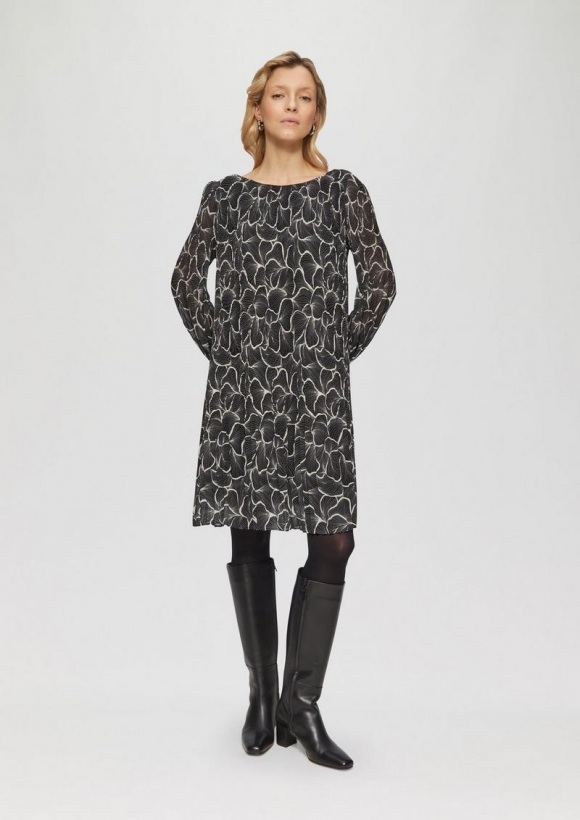 s.Oliver Plissiertes Kleid aus Chiffon - schwarz