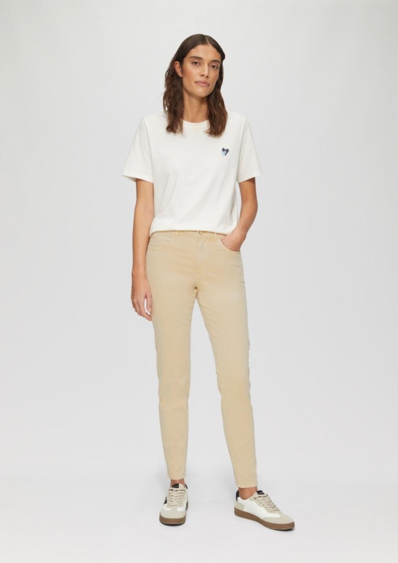 s.Oliver Gewaschene Hose im Slim Fit aus Baumwollsatin - sandstein