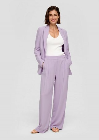 s.Oliver Relaxed: High-Rise-Hose mit Crêpestruktur - lavendel