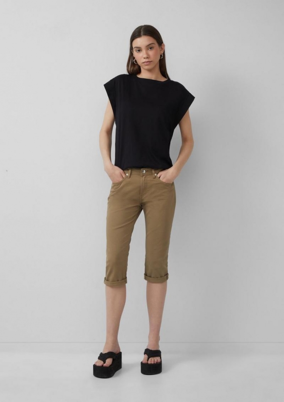 s.Oliver Jeans Catie /Slim Fit / Mid Rise / Capri Length - olivgrün