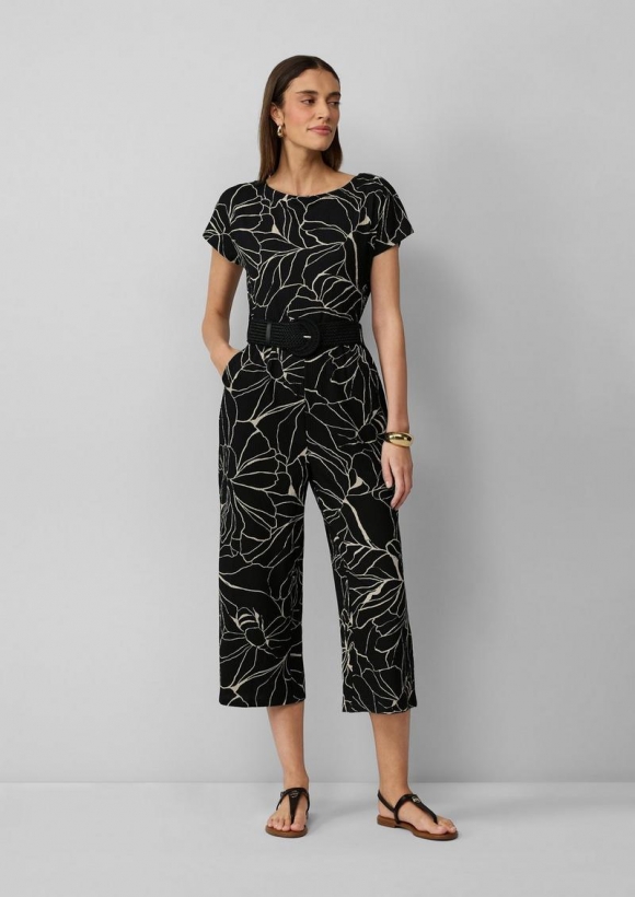 s.Oliver Jumpsuit in Culotte-Länge mit Flechtgürtel - schwarz