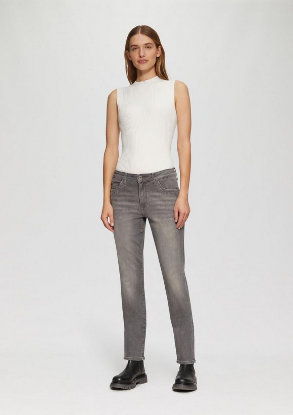 s.Oliver Jeans Betsy / Slim Fit / Mid Rise / Slim Leg / mit Zipp-Detail - grau