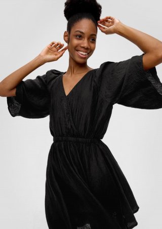 s.Oliver Minikleid mit Knöpfen und Cut-out am Rücken - schwarz