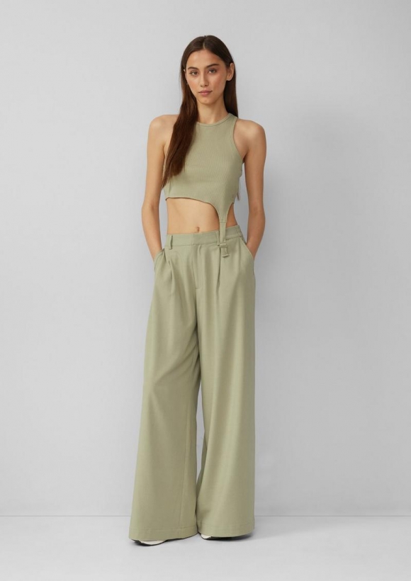s.Oliver Bundfaltenhose mit weitem Bein | QS x Vanessa Mai - helles olivgrün