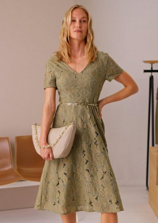 s.Oliver Midikleid aus Spitze mit blickdichtem Futter und floralem Muster - olivgrün