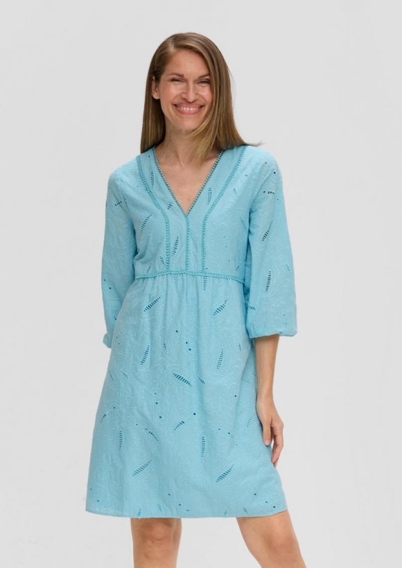 s.Oliver Baumwoll-Kleid mit Lochstickerei - arktisblau