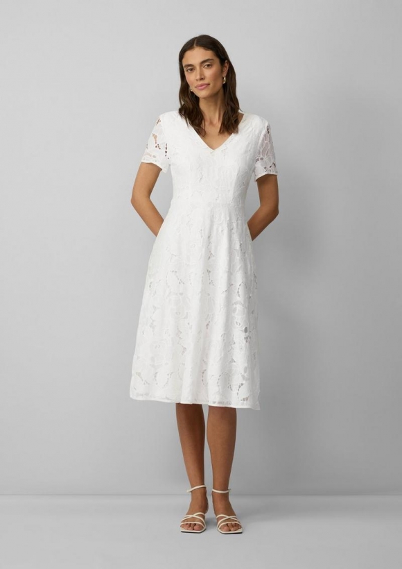 s.Oliver Midikleid aus Spitze mit blickdichtem Futter und floralem Muster - creme