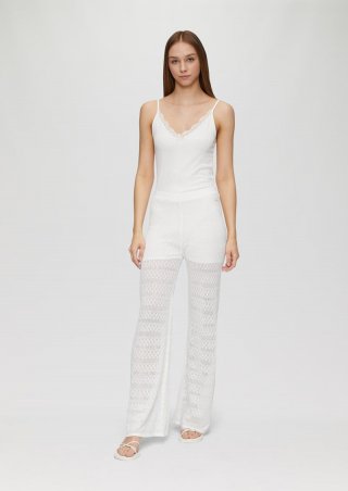 s.Oliver Transparente Feinstrick-Hose mit Ajourmuster und Baumwollfutter - ecru