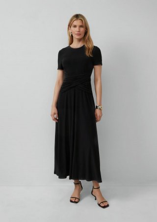 s.Oliver Tailliertes Maxikleid mit Raffung - schwarz