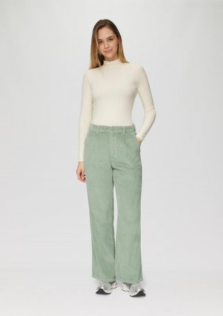 s.Oliver Cordhose mit Straight Leg und Bundfalten - salbeigrün