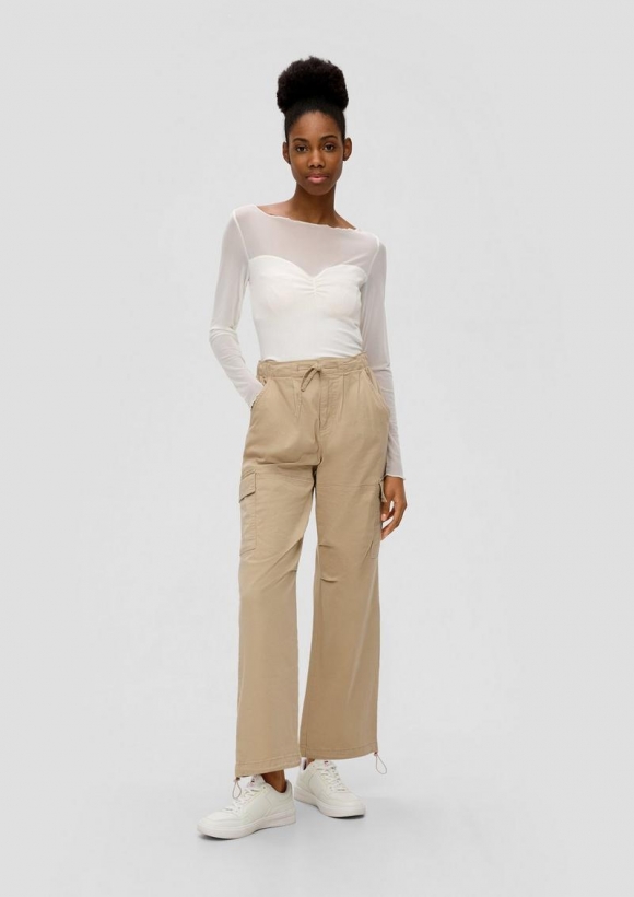 s.Oliver Regular: Parachute Pants mit Cargotaschen - beige