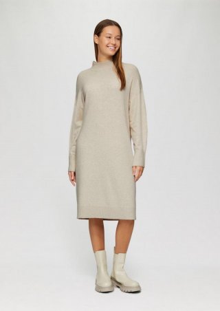 s.Oliver Weiches Strick-Kleid mit Stehkragen - beige