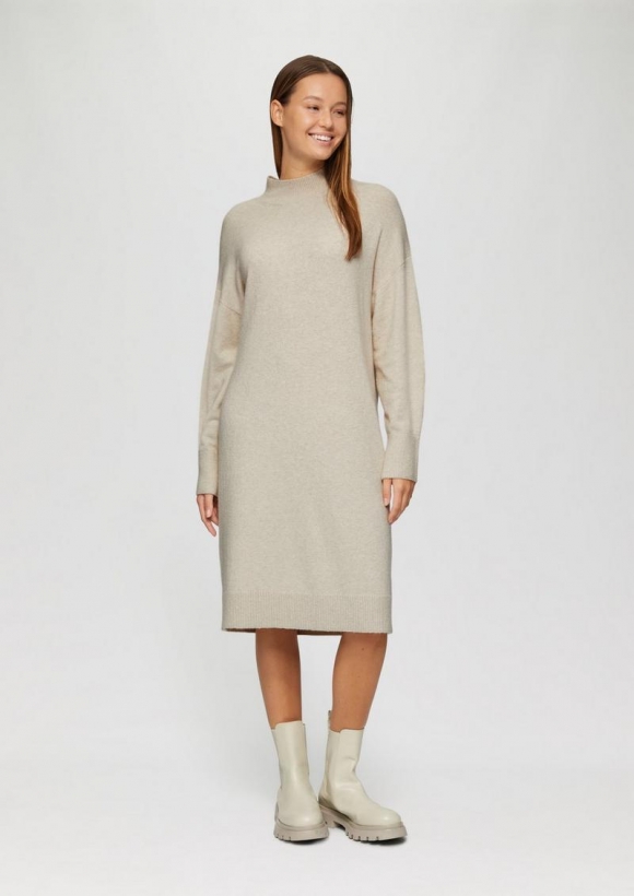 s.Oliver Weiches Strick-Kleid mit Stehkragen - beige